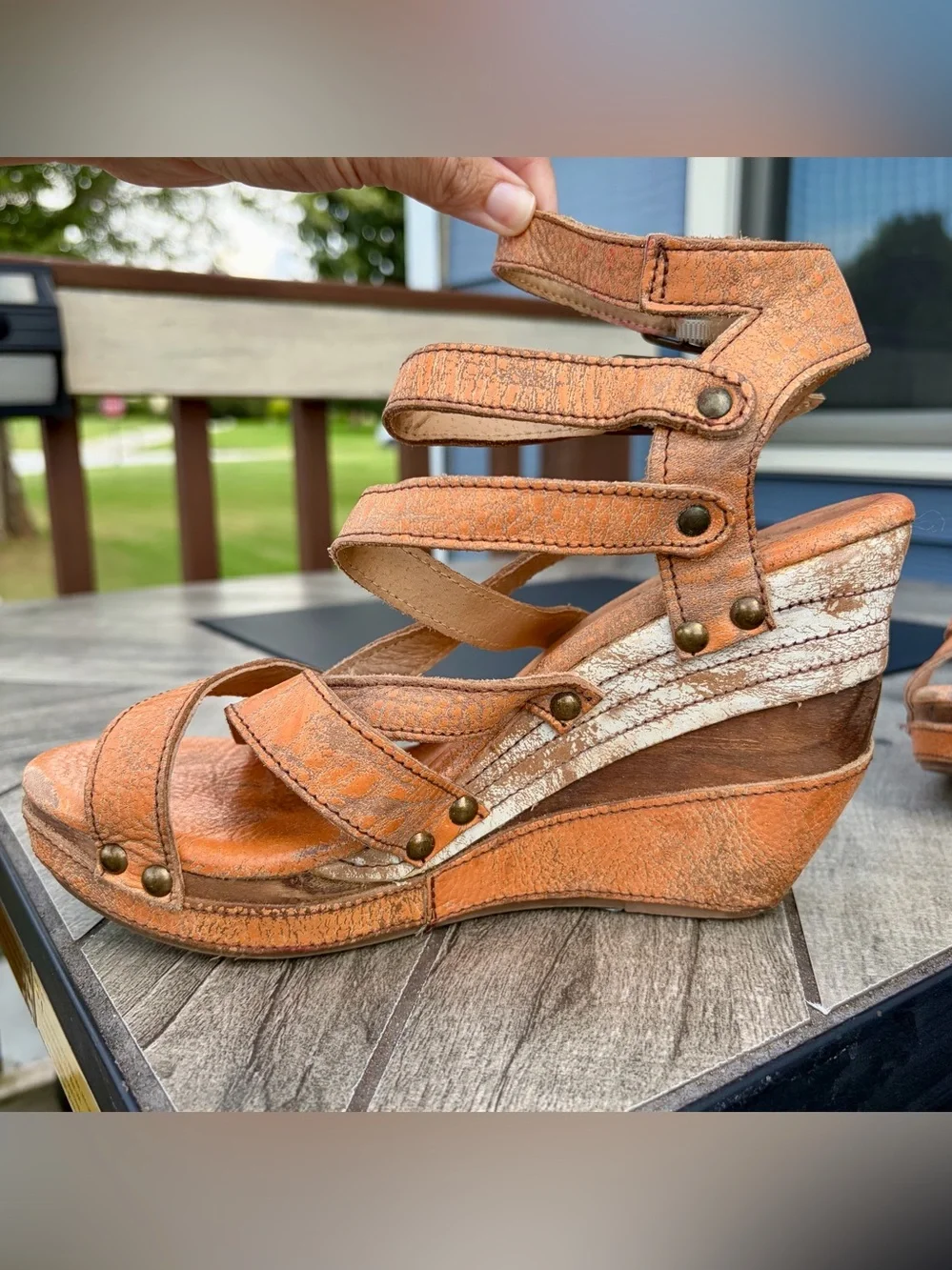 Bed Stu Juliana Sandals Sz 8.5B Strappy Wooden Platform Distressed Orange Rustic